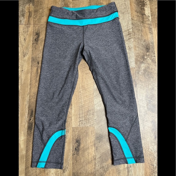 Lululemon Capri Leggings Grey and turquoise run - Picture 1 of 11